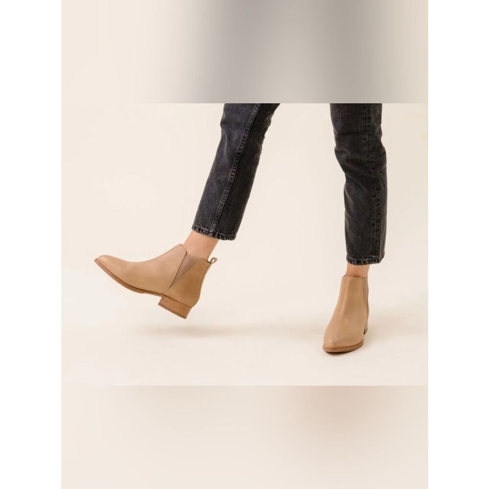 Anthropologie Nisolo Eva Everyday Chelsea Boots